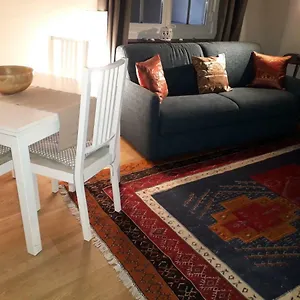 Cosy Little House Apartment Genua